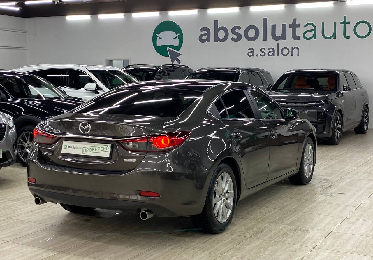 Mazda 6