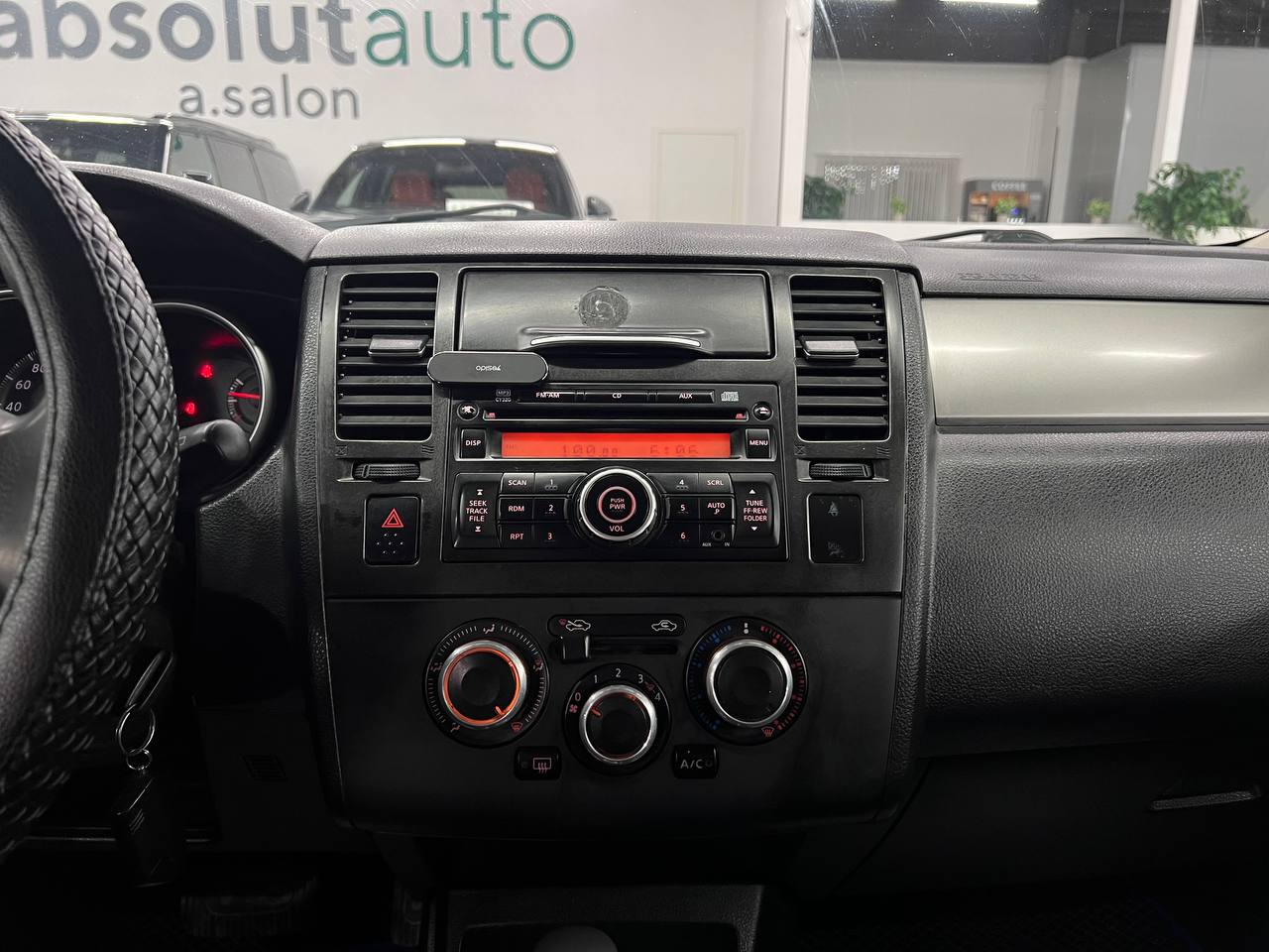 Nissan Tiida