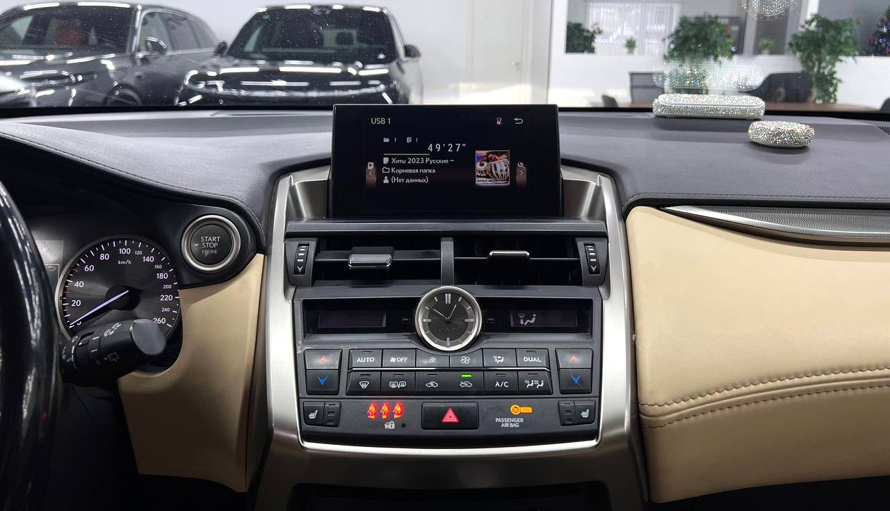 Lexus NX