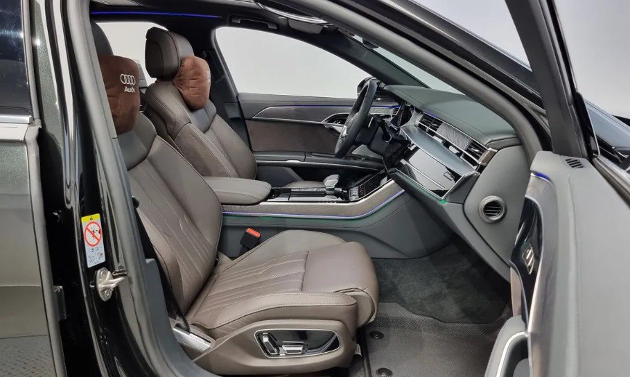 Audi A8
