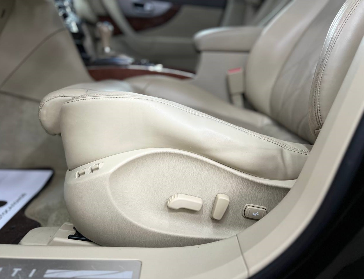 Infiniti FX