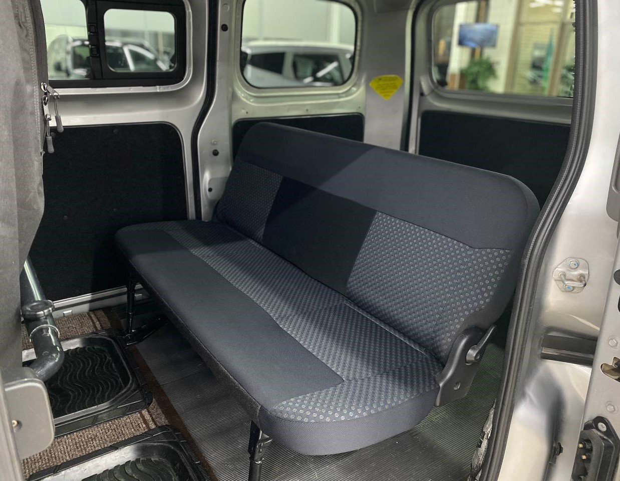 Nissan NV200