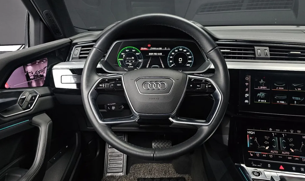 Audi e-tron