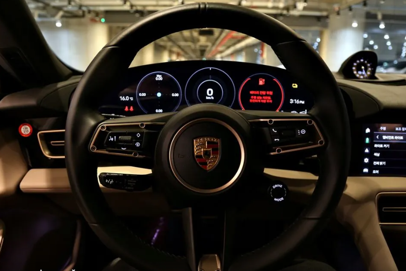 Porsche Taycan