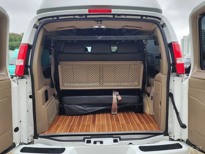 GMC Savana