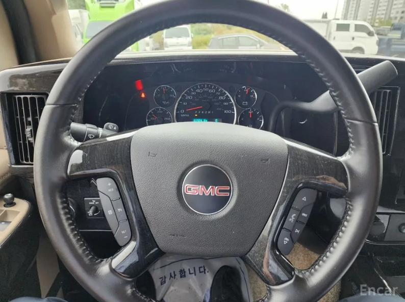 GMC Savana