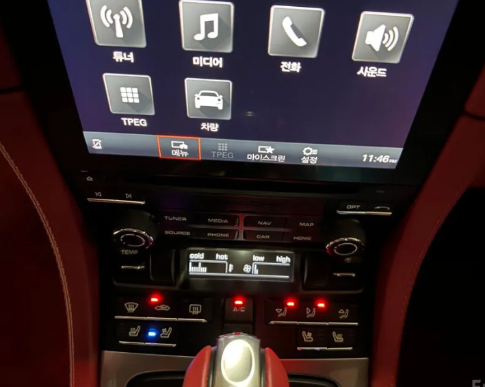 Porsche 718 Cayman