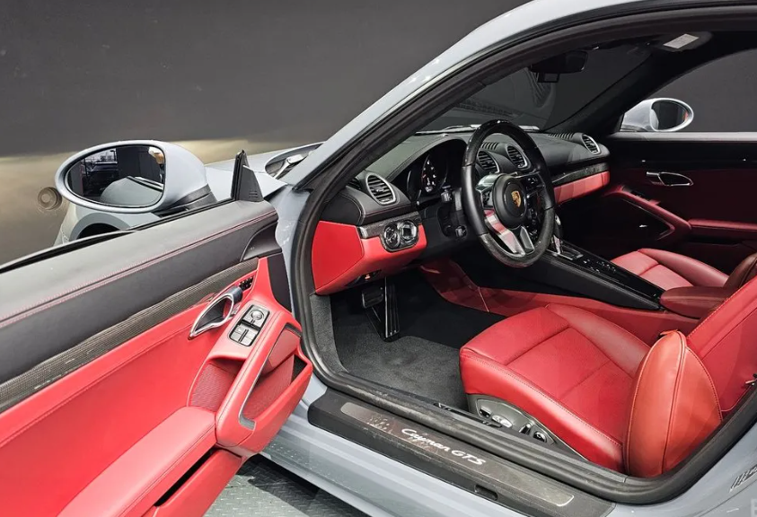 Porsche Cayman