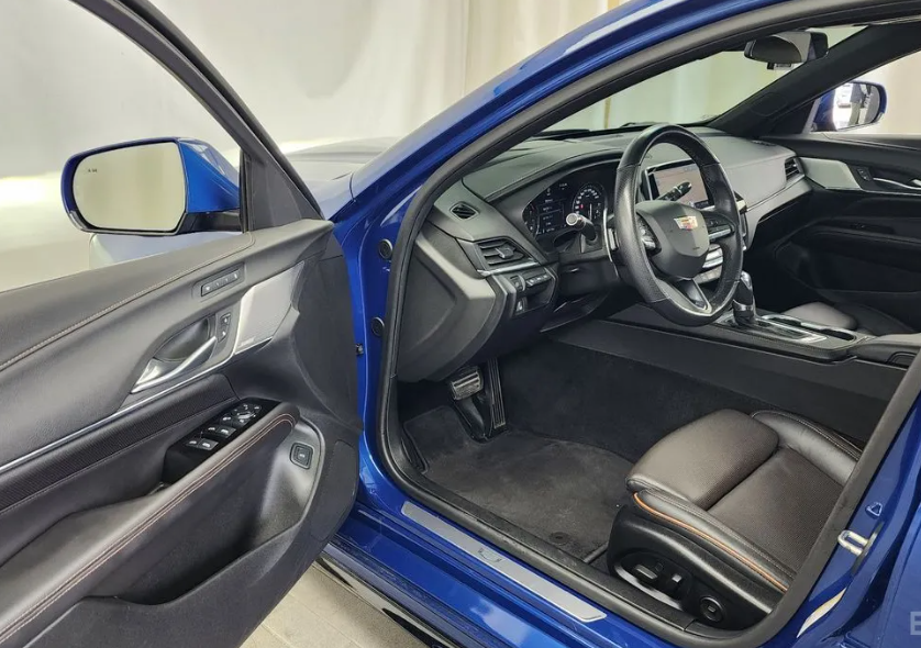 Cadillac CT4