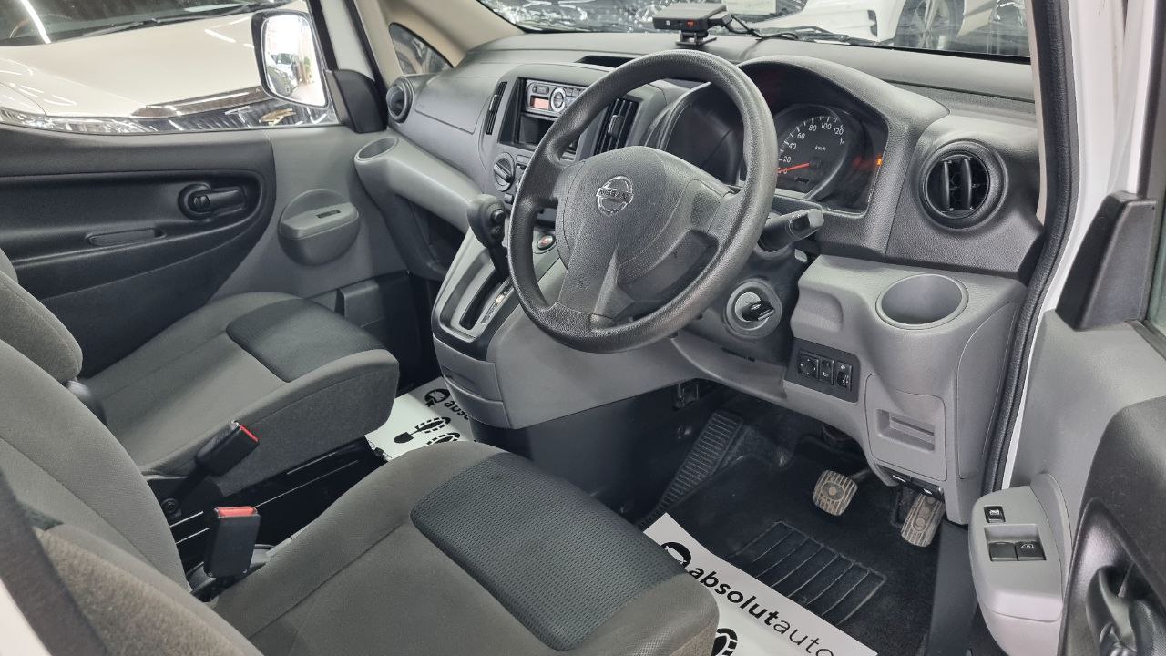 Nissan NV200