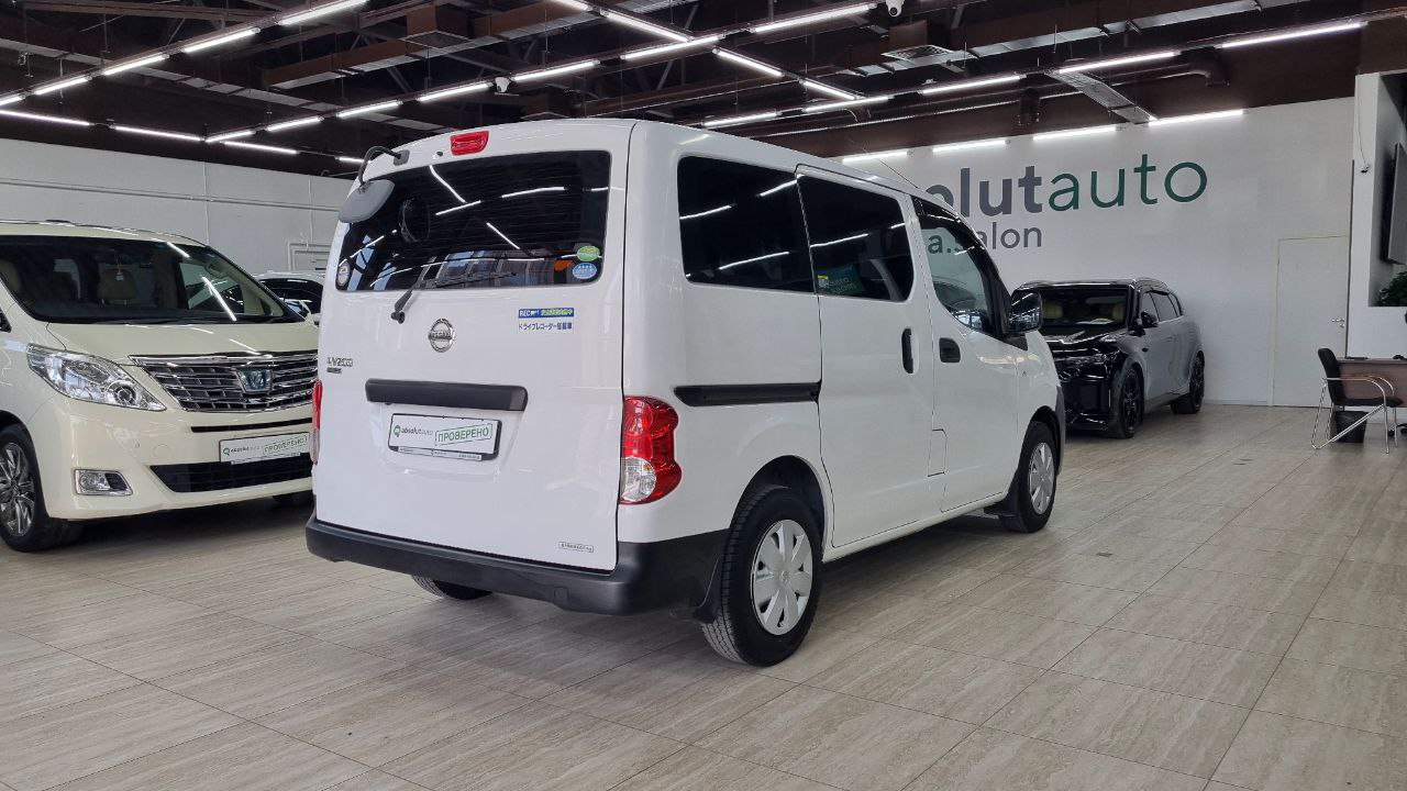 Nissan NV200