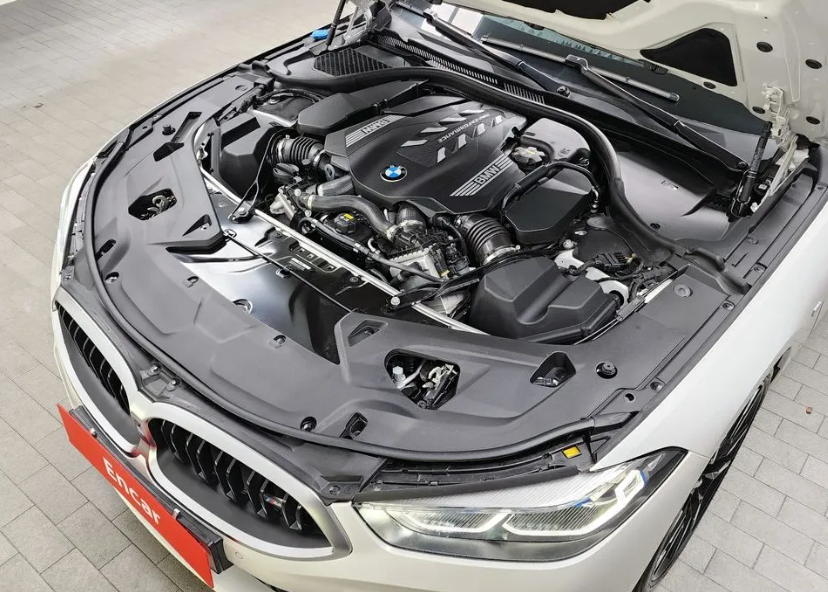 BMW 8 серия