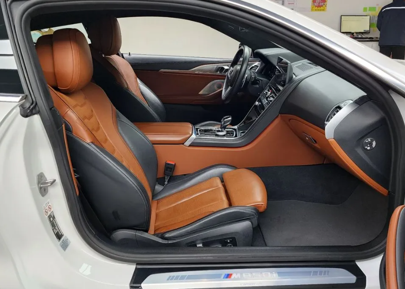 BMW 8 серия