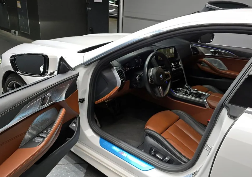 BMW 8 серия