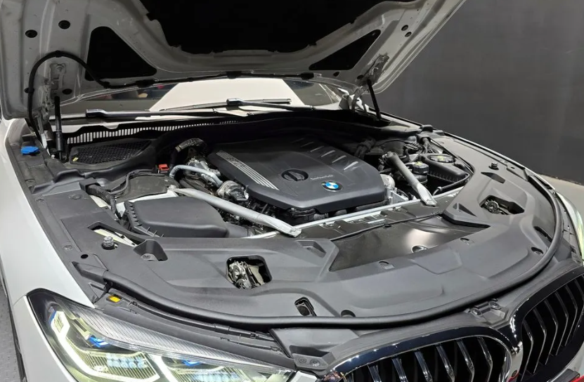 BMW 8 серия