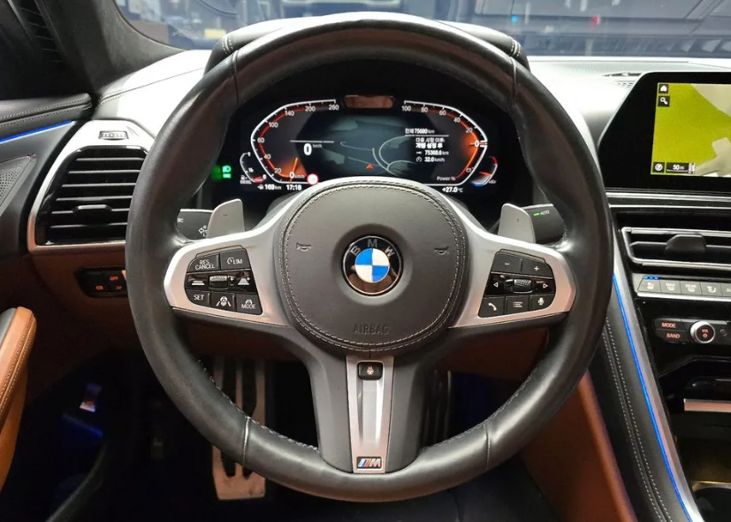 BMW 8 серия