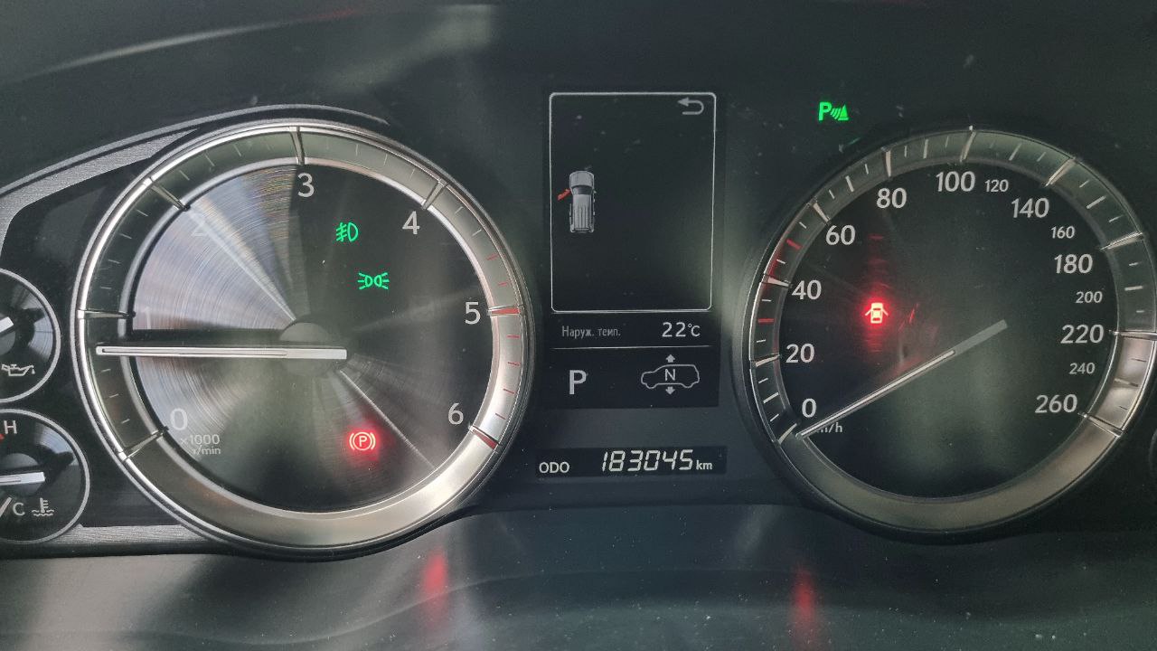 Lexus LX