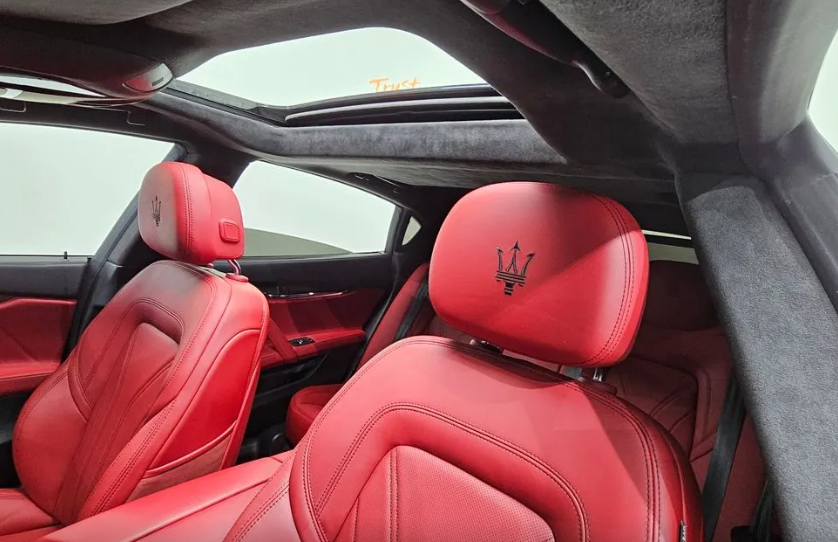 Maserati Quattroporte