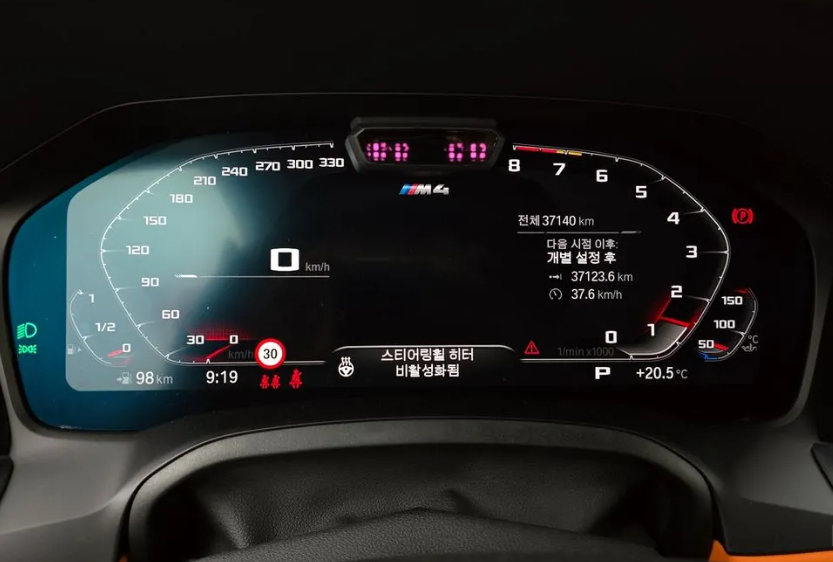 BMW M4