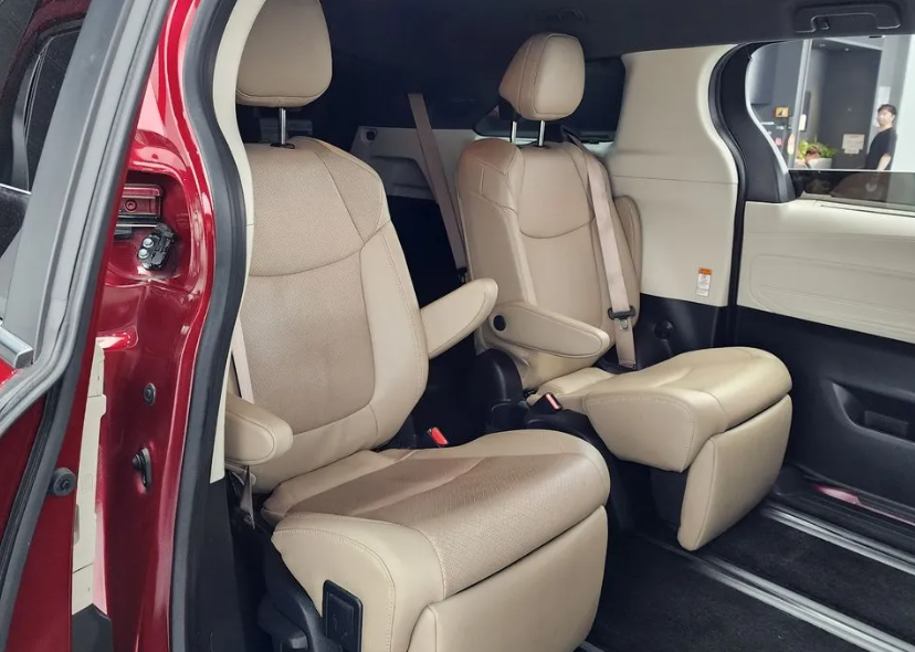 Toyota Sienna