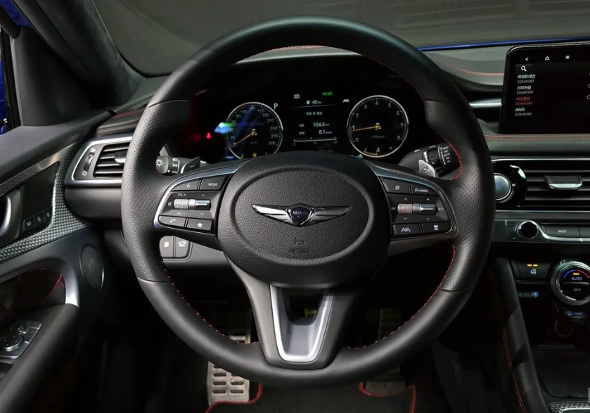 Genesis G70