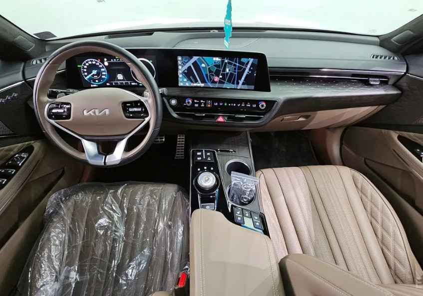 Kia K8