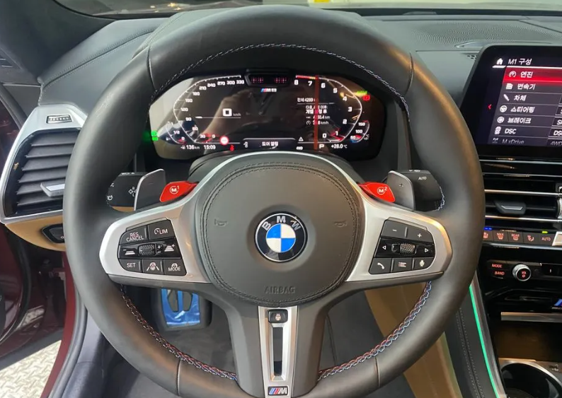 BMW M8