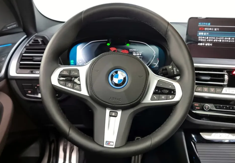 BMW iX3