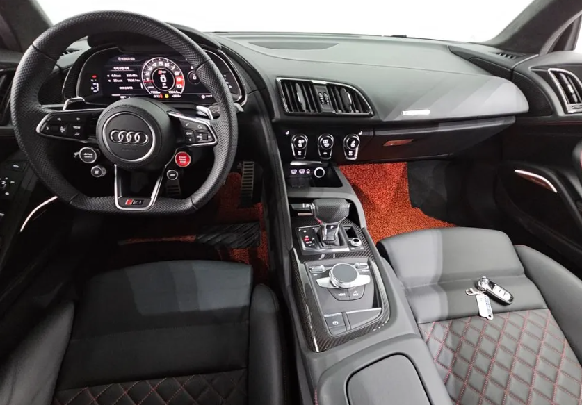 Audi R8