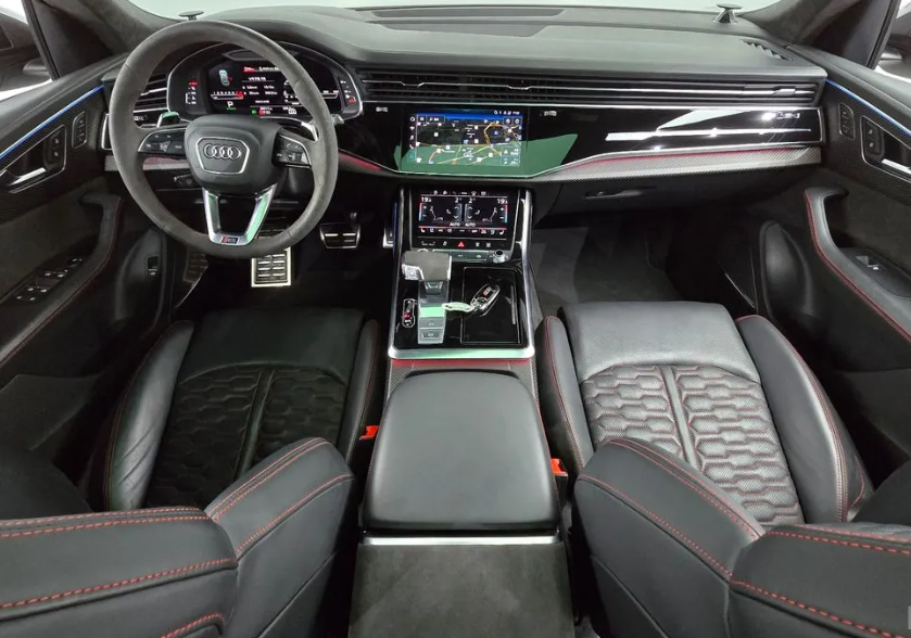 Audi RSQ8