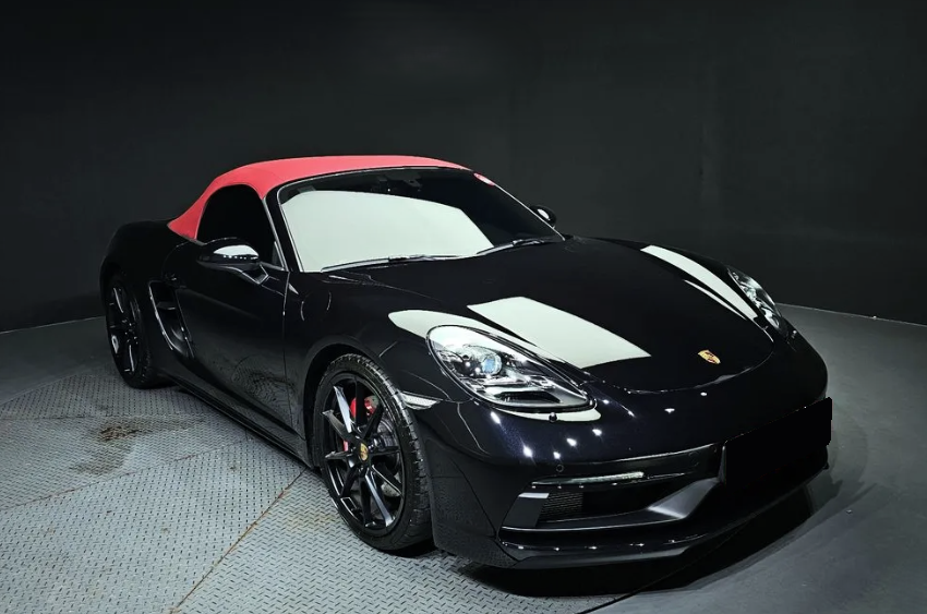 Porsche 718 Boxster