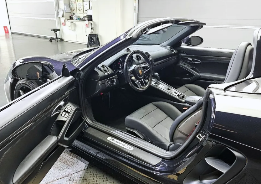 Porsche 718 Boxster