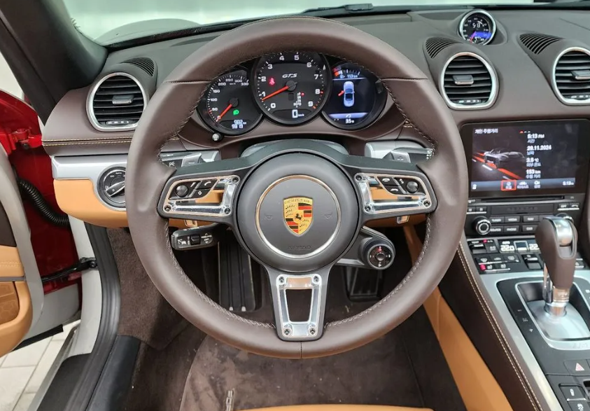 Porsche 718 Boxster