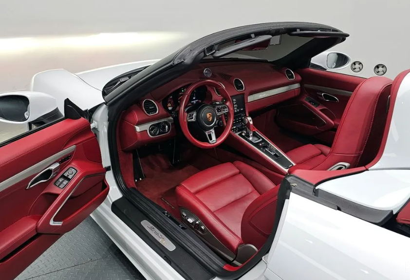 Porsche 718 Boxster