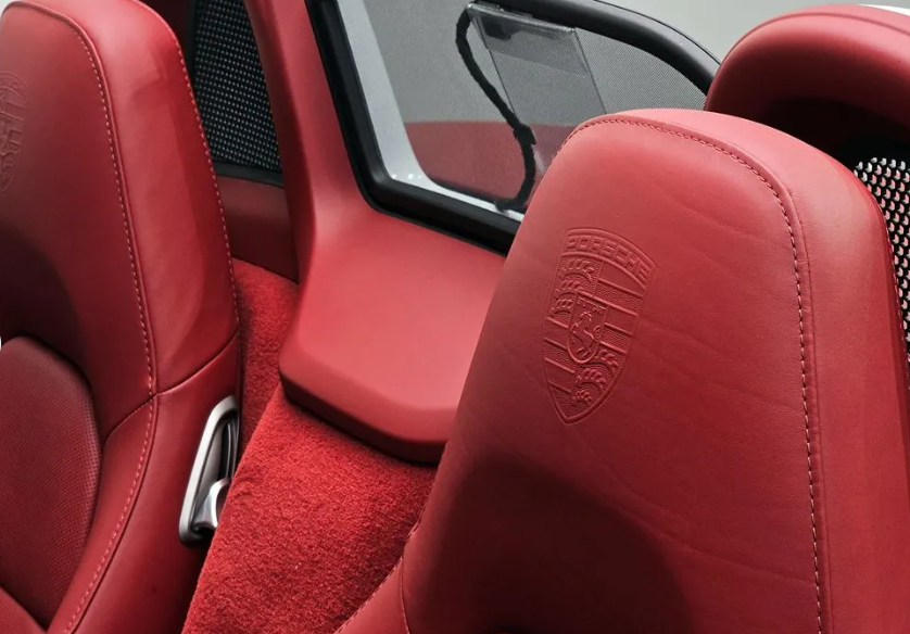 Porsche 718 Boxster