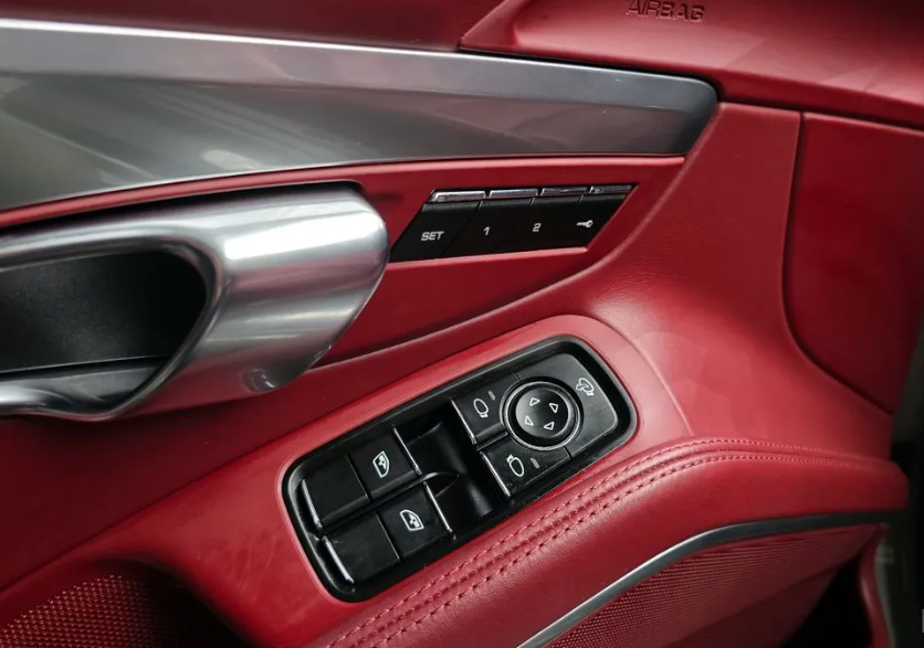 Porsche 718 Boxster