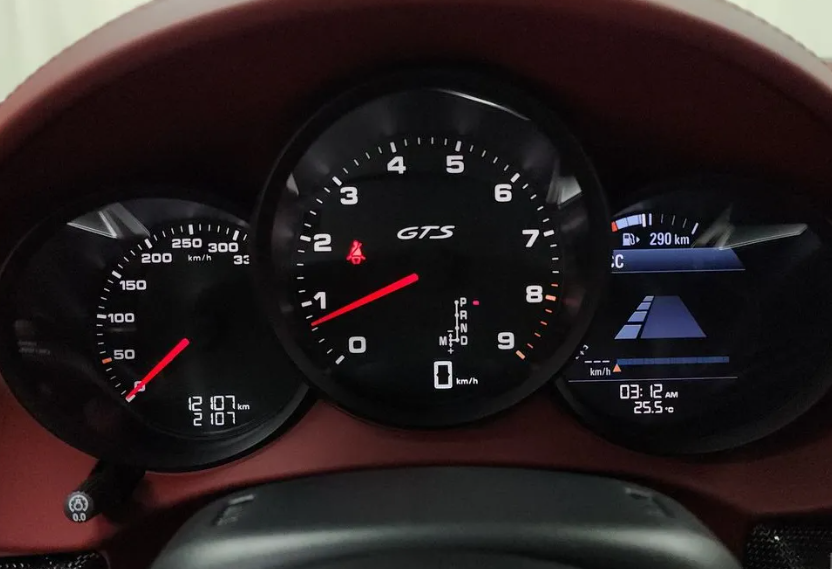 Porsche 718 Cayman