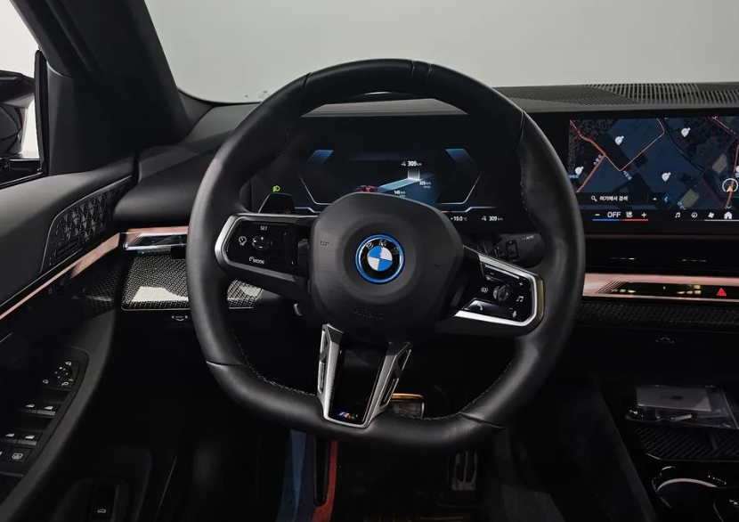 BMW i5