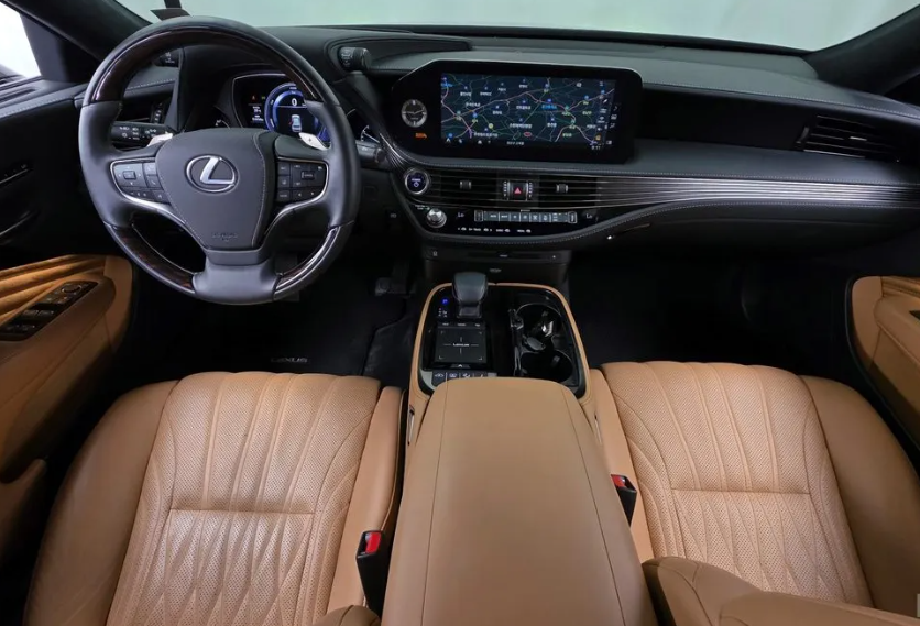 Lexus LS