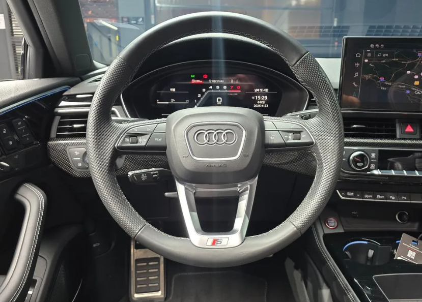 Audi S4