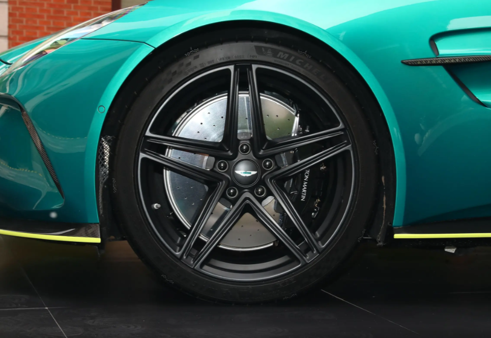 Aston Martin V8 Vantage