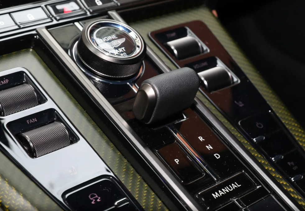 Aston Martin V8 Vantage