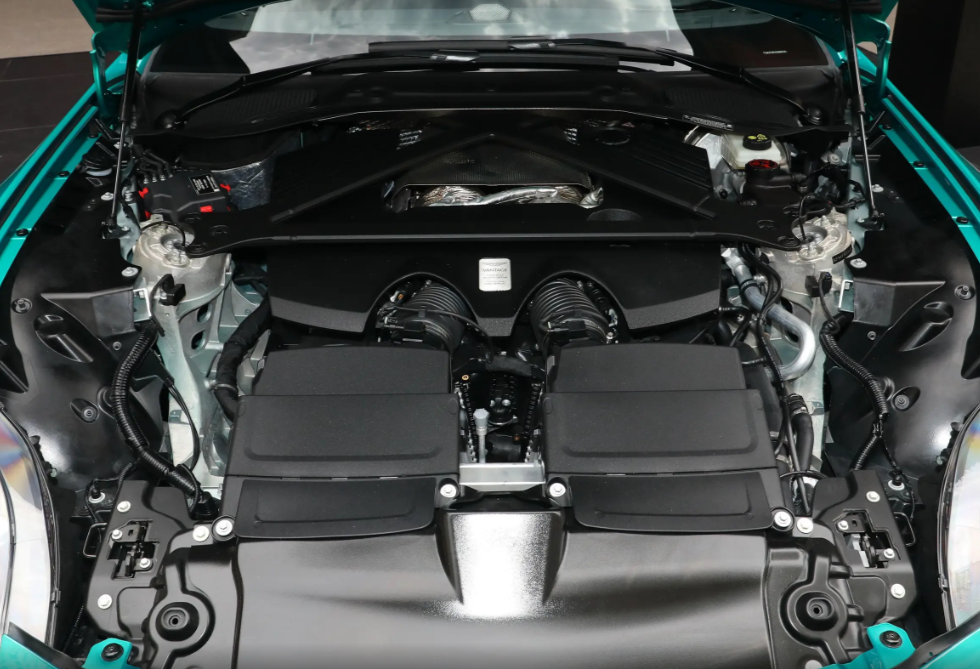 Aston Martin V8 Vantage