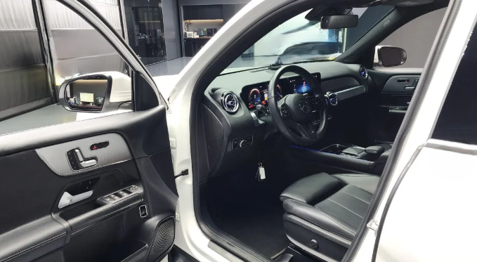 Mercedes-Benz GLB-class