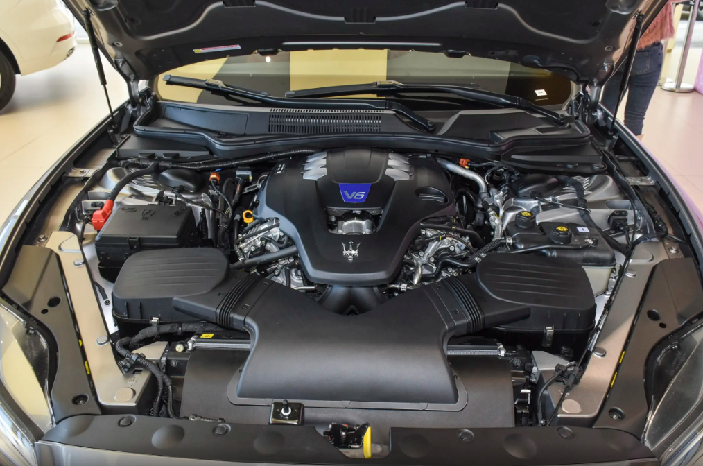 Maserati Quattroporte