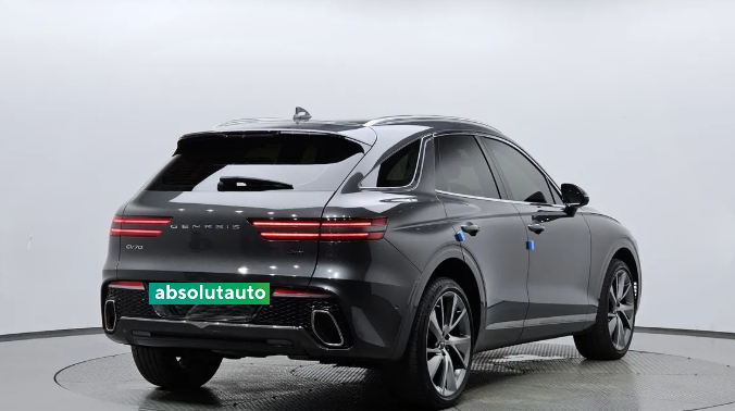 Genesis Gv70