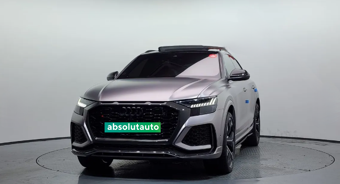 Audi RSQ8