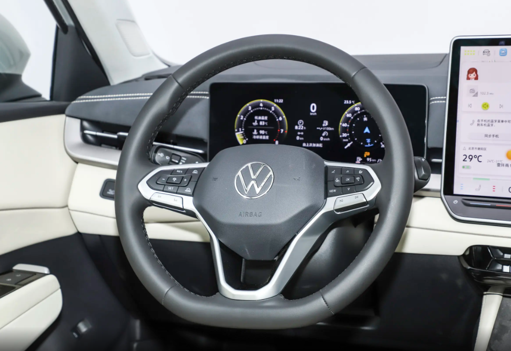 Volkswagen Sagitar L