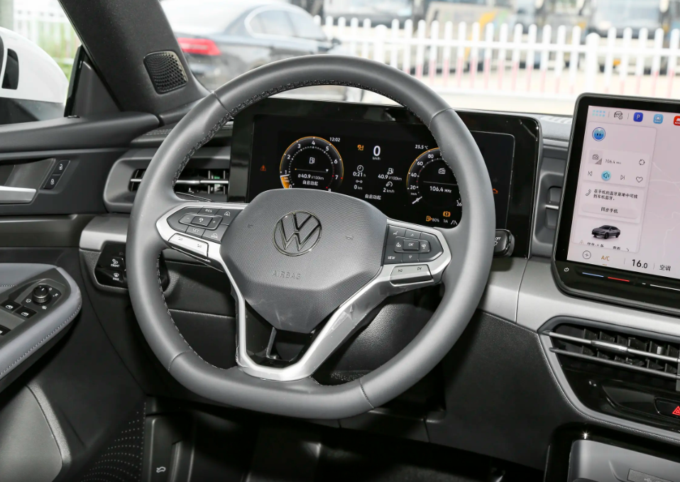 Volkswagen Lamando L