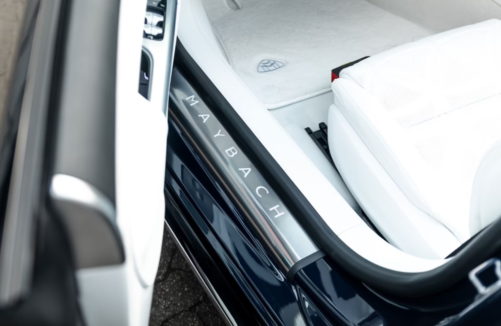 Mercedes-Benz SL-Class